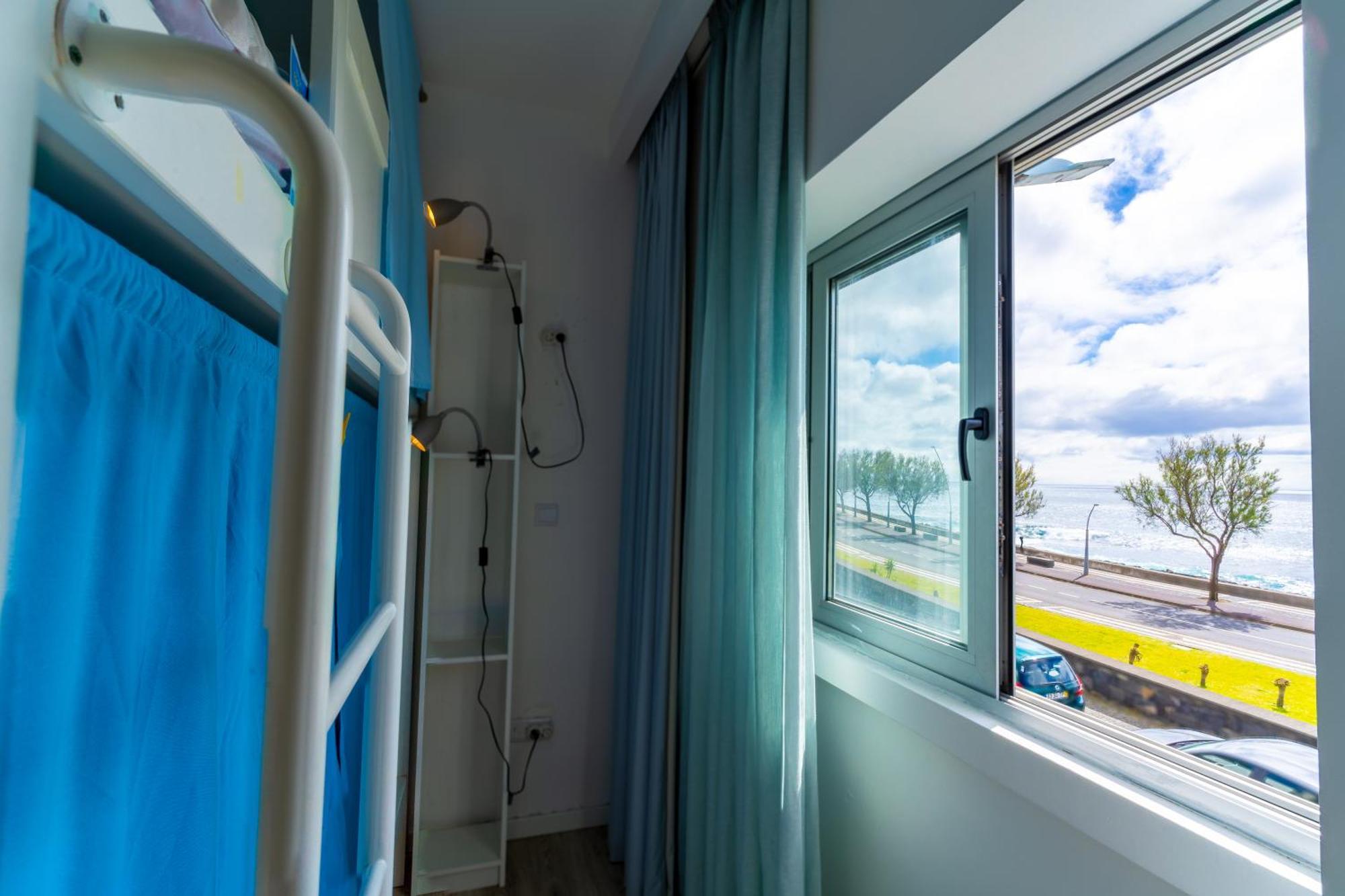 Hostel Azorazul - Pool & Suite Ponta Delgada Buitenkant foto